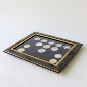 Багетная рамка S синего цвета на 20 монет, медалей в капсулах (диаметр 44 мм)