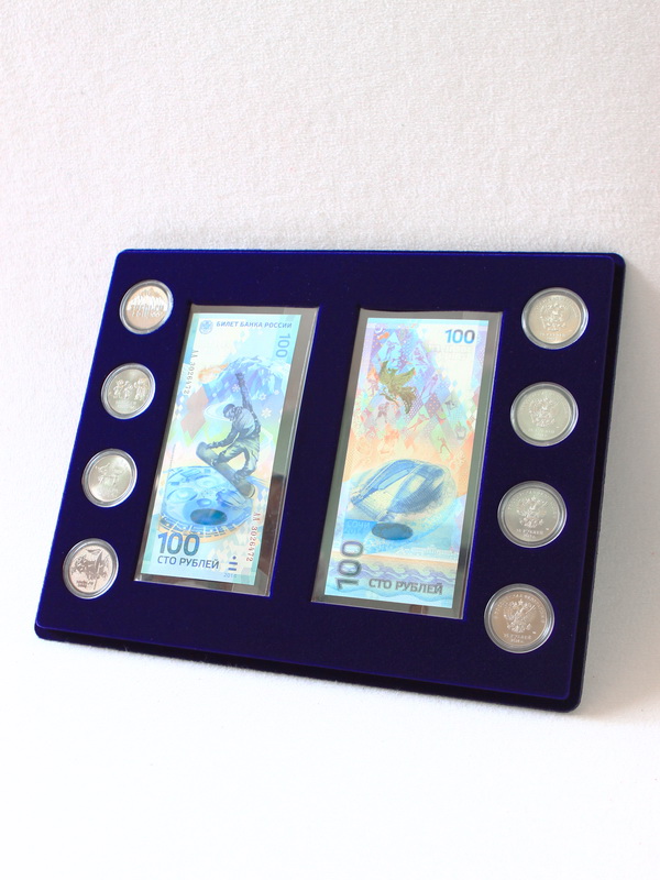 Планшет S (234х296х12 мм) для 2 банкнот Сочи-2014 в чехлах и 8 монет Сочи-2014 в капсулах Leuchtturm (Капсулы в столбик. Диаметр 33 мм), тёмно-синий  Планшет S (234х296х12 мм) для 2 банкнот Сочи-2014 в чехлах и 8 монет Сочи-2014 в капсулах Leuchtturm (Капсулы в столбик. Диаметр 33 мм), тёмно-синий