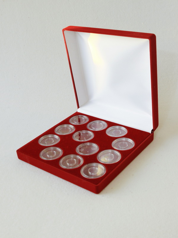 Футляр (195х196х50 мм) на 12 монет в капсулах (диаметр 44 мм)