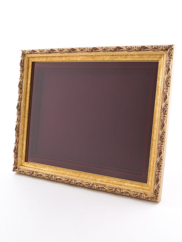 Стенд серии «Барокко» под 1 ячейку (209х270х18 мм) с поролоновой вставкой. Открывающийся