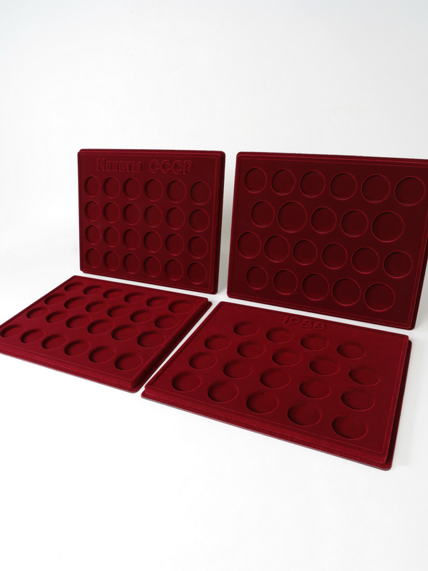 Набор из четырёх планшетов S (234х296х12 мм) для 64 монет серии «Монеты СССР», 6 монет серии «Barcelona-92» и 19 монет серии «Новоделы». В капсулах Leuchtturm Набор из четырёх планшетов S (234х296х12 мм) для 64 монет серии «Монеты СССР», 6 монет серии «Barcelona-92» и 19 монет серии «Новоделы». В капсулах Leuchtturm