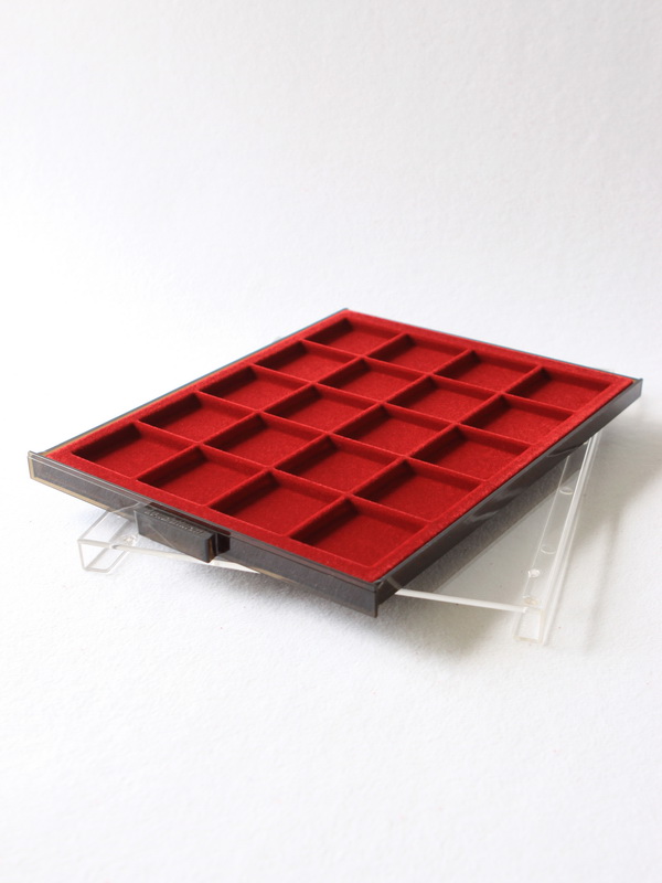 Кассета МВ на 20 ячеек (49х49х7 мм), светло-бордовый  Кассета МВ на 20 ячеек (49х49х7 мм), светло-бордовый