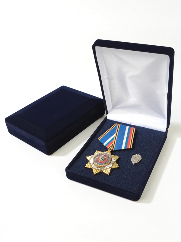 Футляр (90х124х32 мм) с поролоновой вставкой, тёмно-синий