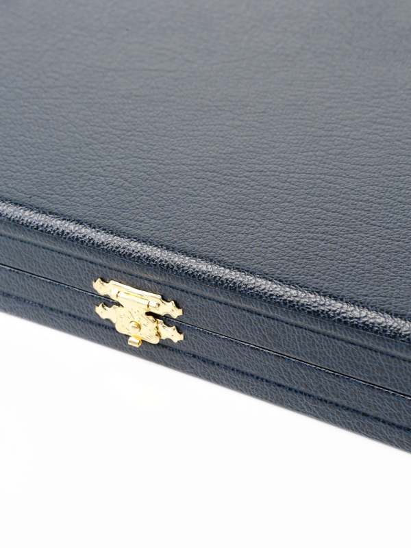 Футляр кожзам Sapfir L (336х233х36 мм) на 12 медалей РФ d-37 мм с пятиугольной колодкой