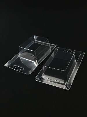 Блистер с загибом краев под изделие 48х65х28 мм. Тип 15