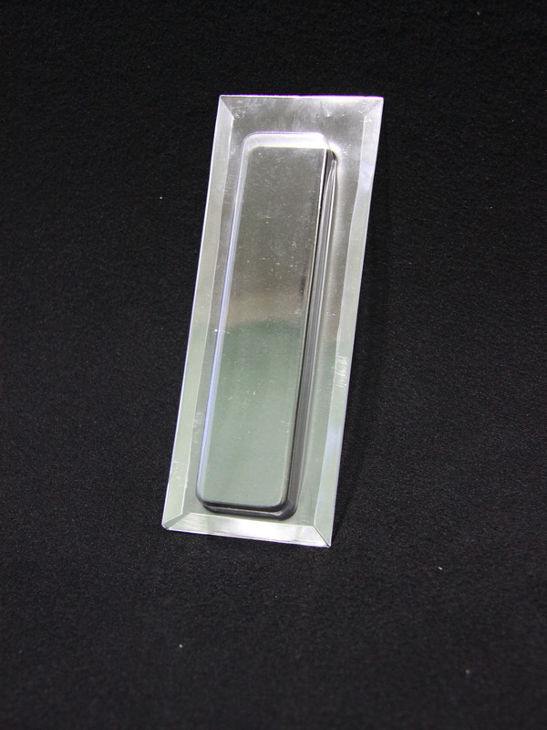 Блистер с загибом краев под изделие  32,5х138х15 мм