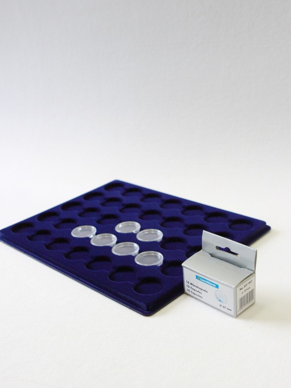  Планшет S (234х296х12 мм) для 35 монет в капсулах CAPS 26,5 и 27 Leuchtturm. Диаметр ячейки 33 мм, тёмно-синий