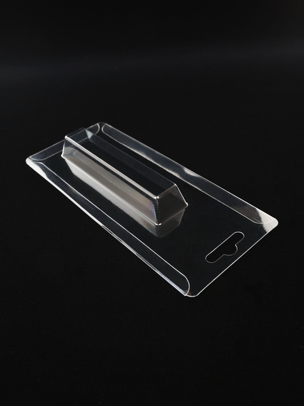 Блистер с загибом краев под изделие 18х106х17,5 мм. Тип 7