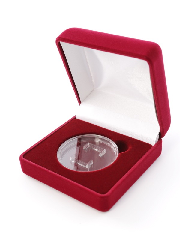 Футляр (80х80х40 мм) для одной монеты в капсуле (диаметр 46 мм) Футляр (80х80х40 мм) для одной монеты в капсуле (диаметр 46 мм)