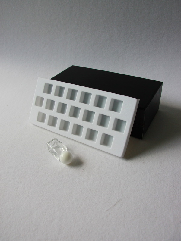 Флокированный ложемент для тюбиков