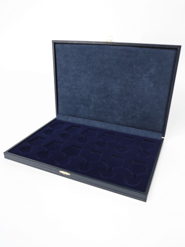 Футляр кожзам Sapfir L (336х233х36 мм) на 12 медалей РФ d-32 мм с пятиугольной колодкой