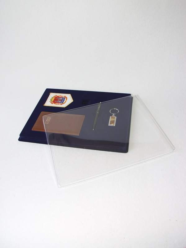 Сувенирная упаковка под набор