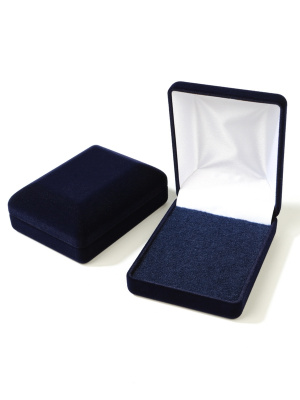 Футляр (61х79х32 мм) с поролоновой вставкой