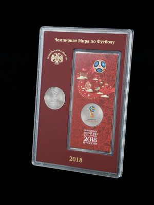 Подарочный набор с монетами «Футбол 2018», (в пластике). Выпуск 1, тёмно-бордовый  Подарочный набор с монетами «Футбол 2018», (в пластике). Выпуск 1, тёмно-бордовый