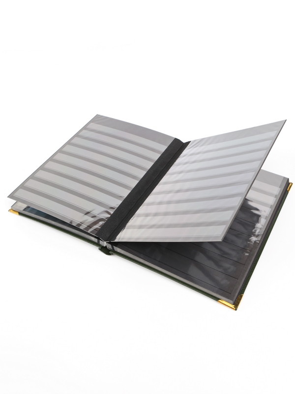 Альбом для марок (кляссер Royal-Line) из натуральной кожи, 16 листов (32 страницы), чёрный картон с промежуточными прозрачными листами. Зелёный. Prinz, 6016