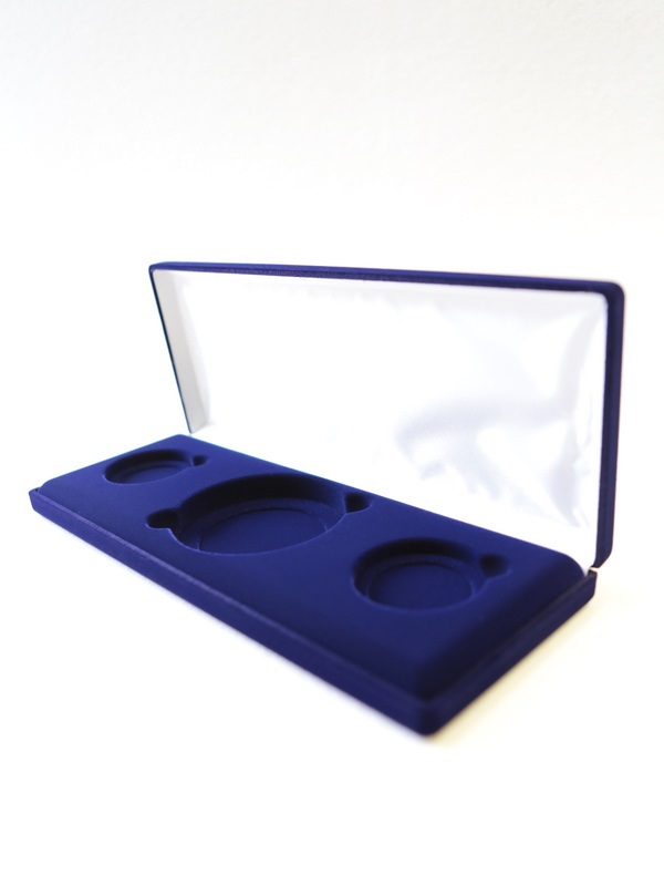 Футляр (255х103х27 мм) под набор монет (1 капсула d-44 мм, 1 капсула d-46 мм, 1 капсула d-74 мм),  тёмно-синий Футляр (255х103х27 мм) под набор монет (1 капсула d-44 мм, 1 капсула d-46 мм, 1 капсула d-74 мм),  тёмно-синий