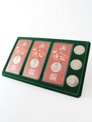 Планшет M (146х236х12 мм) для 3 обычных монеты 25 рублей и 3 цветных монеты 25 рублей в блистере. Спецпредложение
