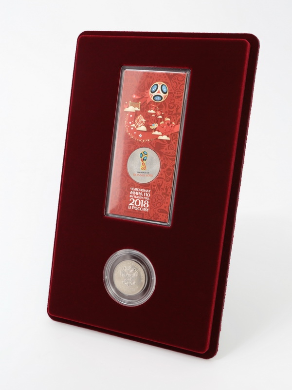 Планшет M (146х236х12 мм) для обычной монеты 25 рублей в капсуле и цветной монеты 25 рублей в блистере Планшет M (146х236х12 мм) для обычной монеты 25 рублей в капсуле и цветной монеты 25 рублей в блистере