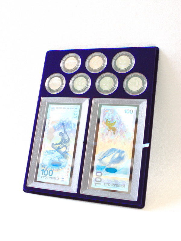  Планшет S (234х296х12 мм) для 2 банкнот Сочи-2014 в капсулах и 7 монет Сочи-2014 в капсулах, тёмно-синий