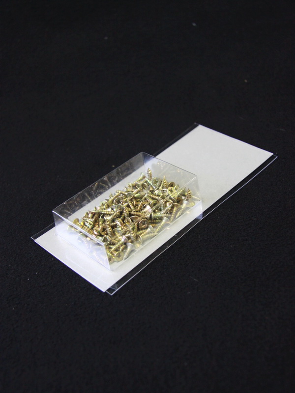 Блистер с загибом краев под изделие 49х75х18 мм