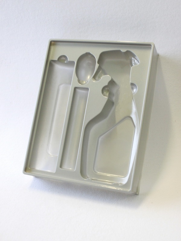 Ложемент под набор чистящих средств для холодильника