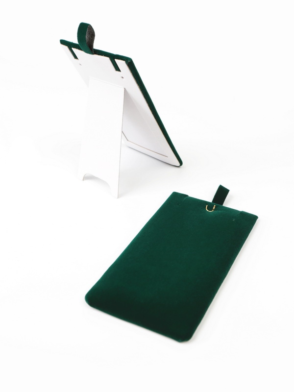 Ложемент, вкладыш 56х106х6 мм. Крючок, прорези, стойка