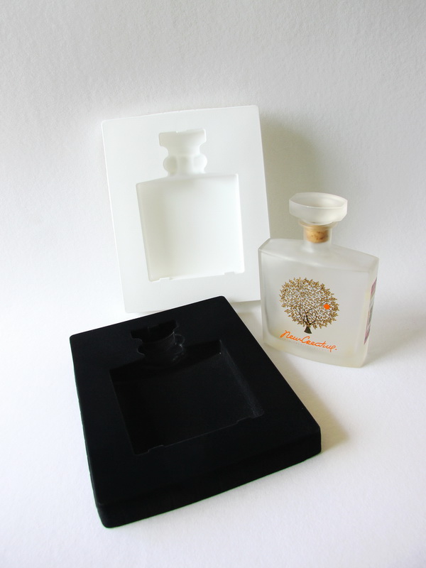 Флокированный ложемент под бутылку