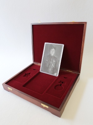 Футляр деревянный Vintage (305х247х54 мм) «Моя коллекция». Для фотографии в капсуле и двух вставок