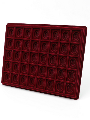 Планшет S (243х304х21 мм) на 40 ячеек (39х31х6 мм) (под знаки с винтом)