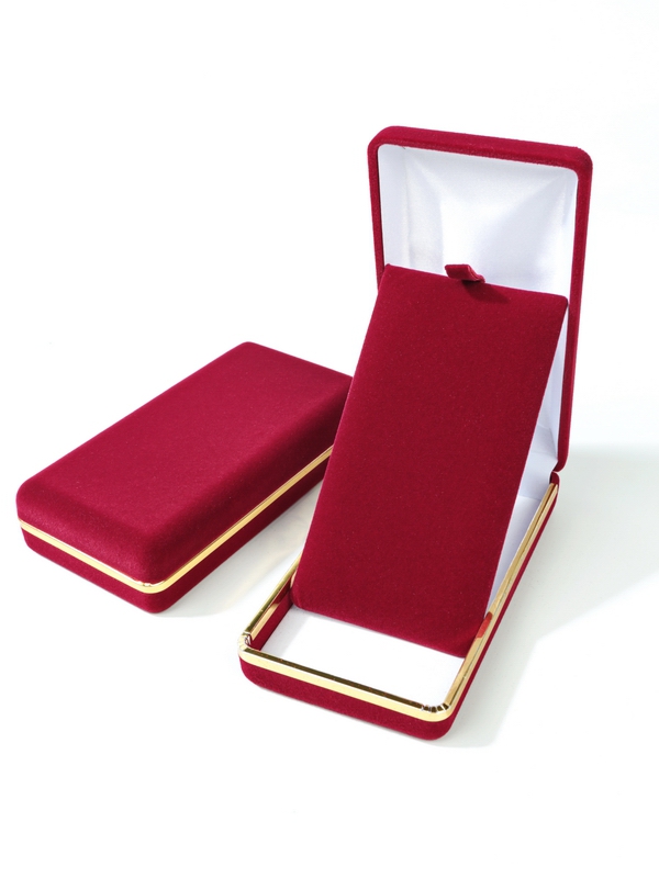 Футляр (62х116х26 мм) с золотым ободком с универсальной подложкой