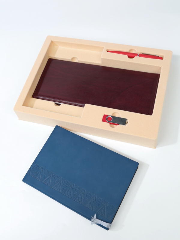 Флокированный ложемент под набор из 4 предметов, бежевый