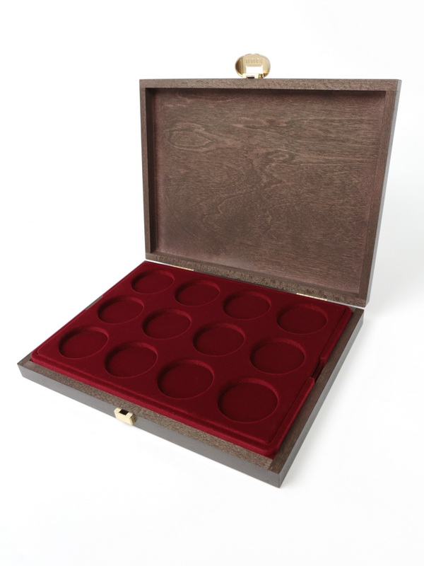 Деревянный футляр Carus XM (248х196х32 мм) для 24 монет в капсулах (диаметр 44 мм). 2 уровня, тёмно-бордовый