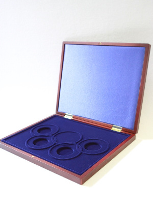 Футляр деревянный Volterra Uno (304х244х31 мм) для 4 Олимпийских монет Сочи-2014 в капсулах (5 колец)