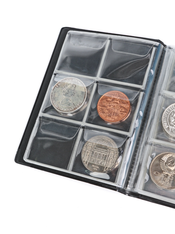 Карманный монетный альбом 116х154х13 мм для размещения 60 монет, вертикальный, тёмно-бордовый