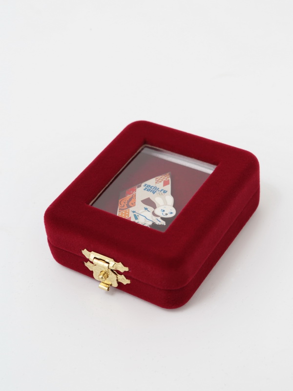  Футляр (58х70х25 мм) с окном под значок на цанге, тёмно-синий