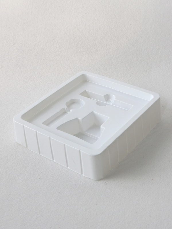 Пластиковый ложемент для парфюмерного набора