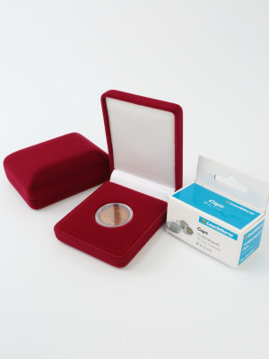 Футляр (61х79х32 мм) для монеты, медали диаметром 21,5 мм в капсуле Leuchtturm (диаметр ячейки 27,5 мм) Футляр (61х79х32 мм) для монеты, медали диаметром 21,5 мм в капсуле Leuchtturm (диаметр ячейки 27,5 мм)