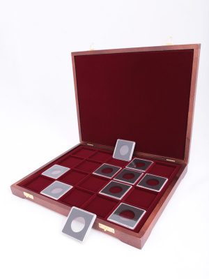 Футляр деревянный Vintage S (305х247х40 мм) для 20 монет в капсулах «Quadrum» (50х50х6 мм), тёмно-бордовый  Футляр деревянный Vintage S (305х247х40 мм) для 20 монет в капсулах «Quadrum» (50х50х6 мм), тёмно-бордовый