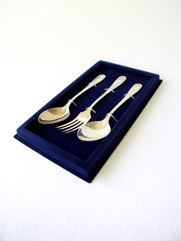  Сувенирная упаковка под набор из 3-х столовых предметов (145х255х32 мм), чёрный