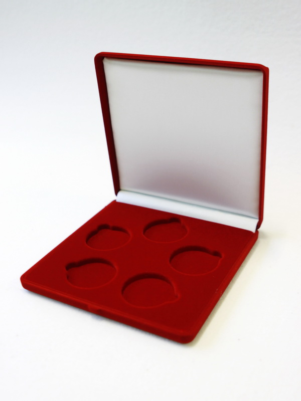 Футляр (165х165х27 мм) на 5 монет в капсулах (диаметр 44 мм). Вид 2 Футляр (165х165х27 мм) на 5 монет в капсулах (диаметр 44 мм). Вид 2