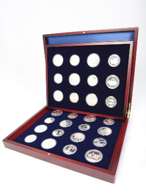 Футляр деревянный Volterra Duo (322х262х50 мм) для серебряных монет «Олимпиада-80» в оригинальных капсулах. 2 уровня. С логотипом