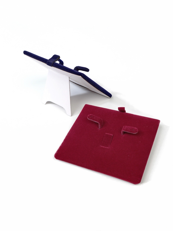 Ложемент, вкладыш 80х86х6 мм. Под комплект (3 язычка), светло-бордовый