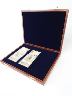 Футляр деревянный Vintage S (305х247х40 мм) для 3 банкнот в защитной обложке PREMIUM 160 Футляр деревянный Vintage S (305х247х40 мм) для 3 банкнот в защитной обложке PREMIUM 160