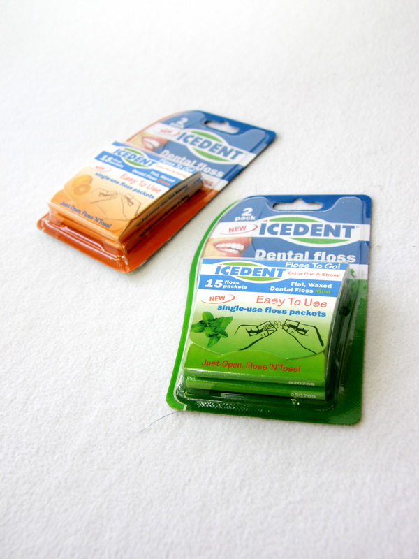 Блистер с приваркой для зубной нити