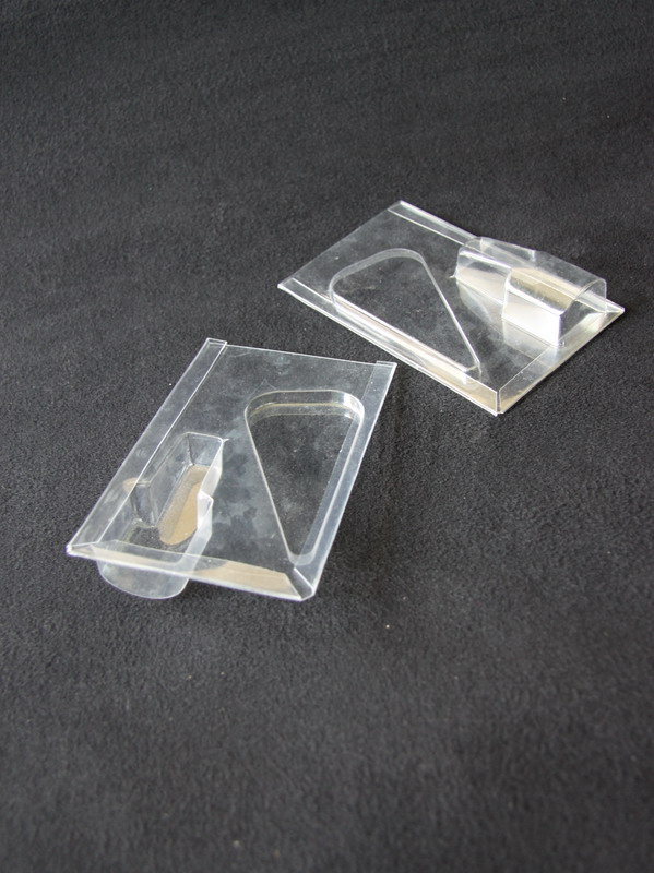 Блистер с загибом краев для канцелярских товаров