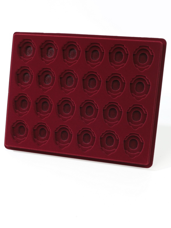 Планшет S (243х304х21 мм) для 24 знаков «Отличник Советской Армии». Увеличенного размера