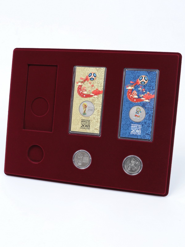 Планшет S (234х296х12 мм) для 3 обычных монет 25 рублей в капсулах Leuchtturm и 3 цветных монет 25 рублей в блистере, тёмно-бордовый  Планшет S (234х296х12 мм) для 3 обычных монет 25 рублей в капсулах Leuchtturm и 3 цветных монет 25 рублей в блистере, тёмно-бордовый