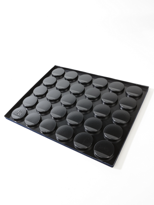 Вставка в кассету МВ для 30 монет в капсулах CAPS 32, 32,5 мм Leuchtturm. Диаметр ячейки 38 мм. Leuchtturm, 315873