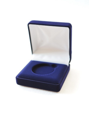 Футляр (80х80х40 мм) для монеты, медали диаметром 35 мм в капсуле Leuchtturm (диаметр ячейки 41 мм) Футляр (80х80х40 мм) для монеты, медали диаметром 35 мм в капсуле Leuchtturm (диаметр ячейки 41 мм)