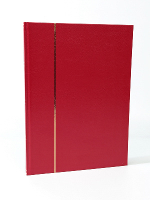 Альбом для марок (кляссер BASIC). A4. 8 листов (16 страниц) из чёрного картона с промежуточными листами из пергамина. Красный. Leuchtturm, 312060
